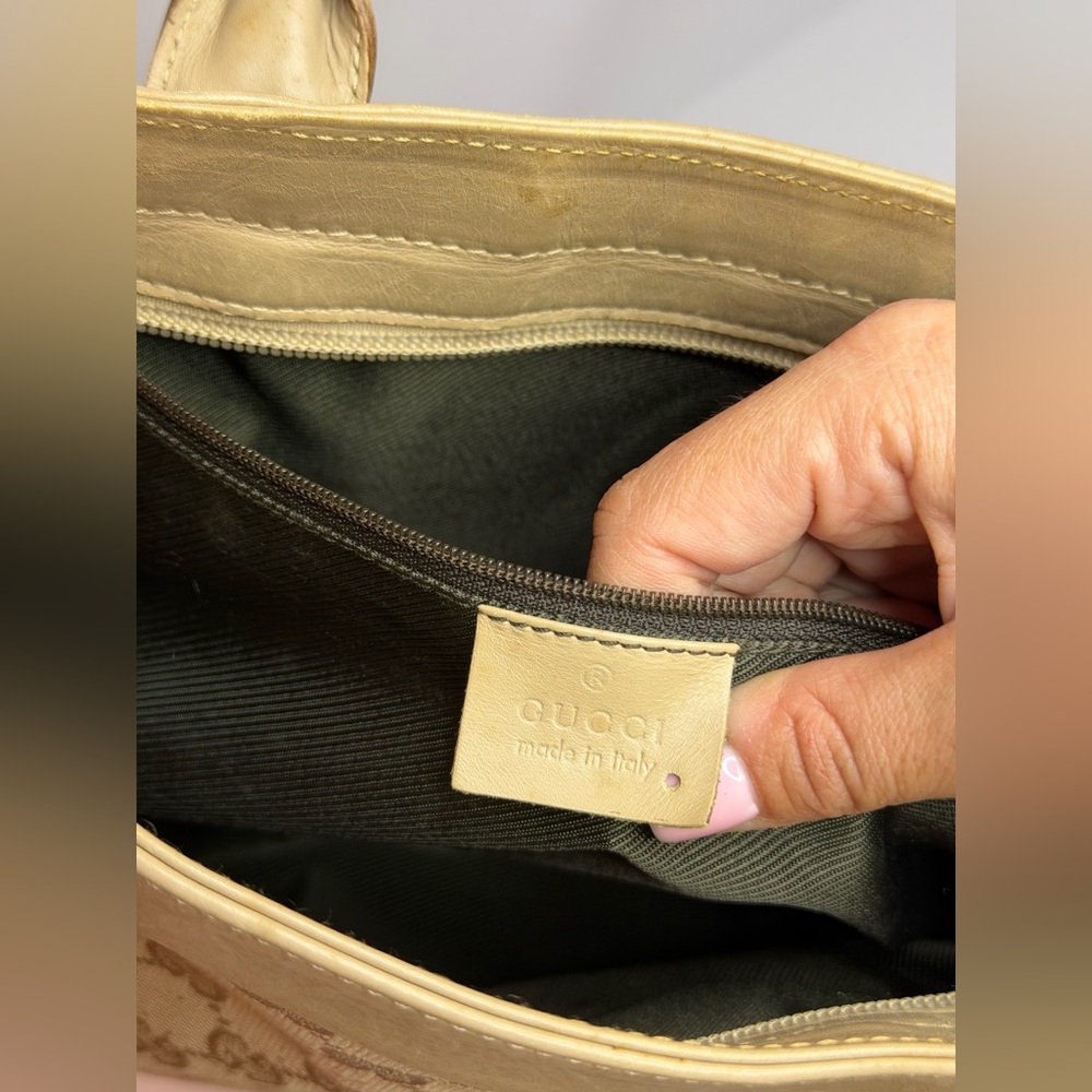 Gucci GG Canvas Tote Bag in Beige Canvas and Leather Trim - Picture 15 of 15